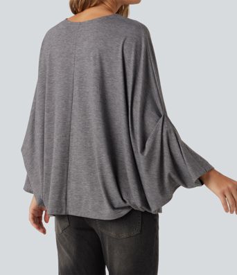 T-shirt oversize à encolure arrondie et manches longues chauve-souris – bonnets B à E T-shirt oversize à encolure arrondie et manches longues chauve-souris – bonnets B à E