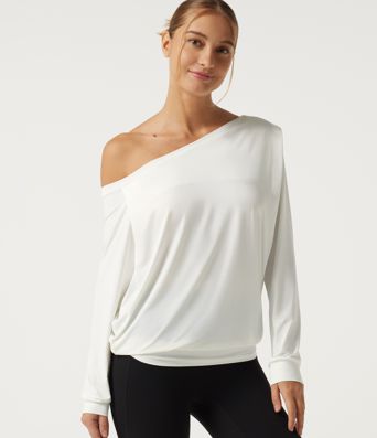 Haut de yoga asymétrique effet frais InstantCool à manches longues et détails plissés protection solaire UPF50+ Haut de yoga asymétrique effet frais InstantCool à manches longues et détails plissés protection solaire UPF50+
