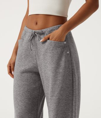 Mid Rise Drawstring Barrel Leg Casual Sweatpants with Pockets Mid Rise Drawstring Barrel Leg Casual Sweatpants with Pockets