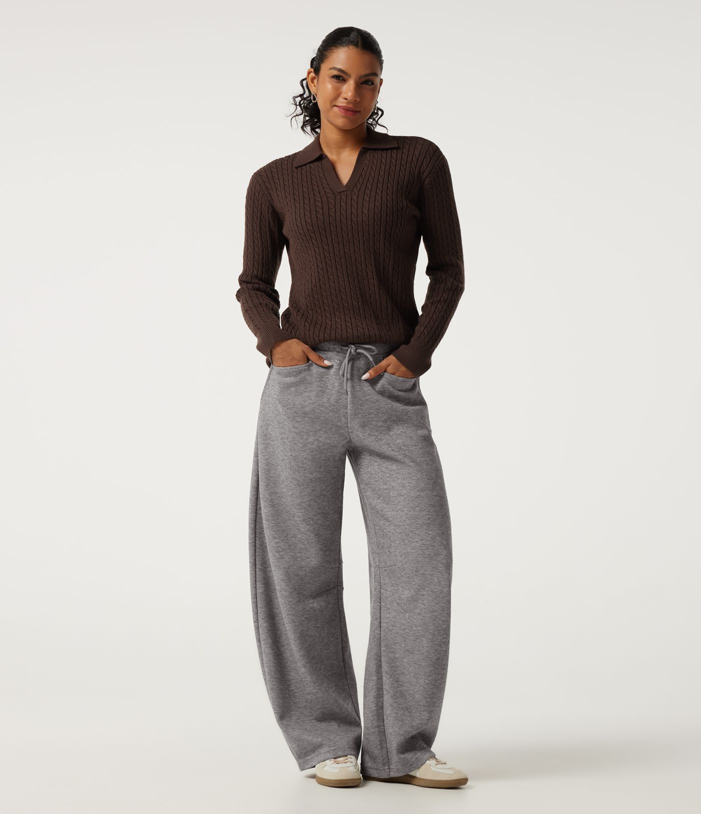 Mid Rise Drawstring Barrel Leg Casual Sweatpants with Pockets Mid Rise Drawstring Barrel Leg Casual Sweatpants with Pockets