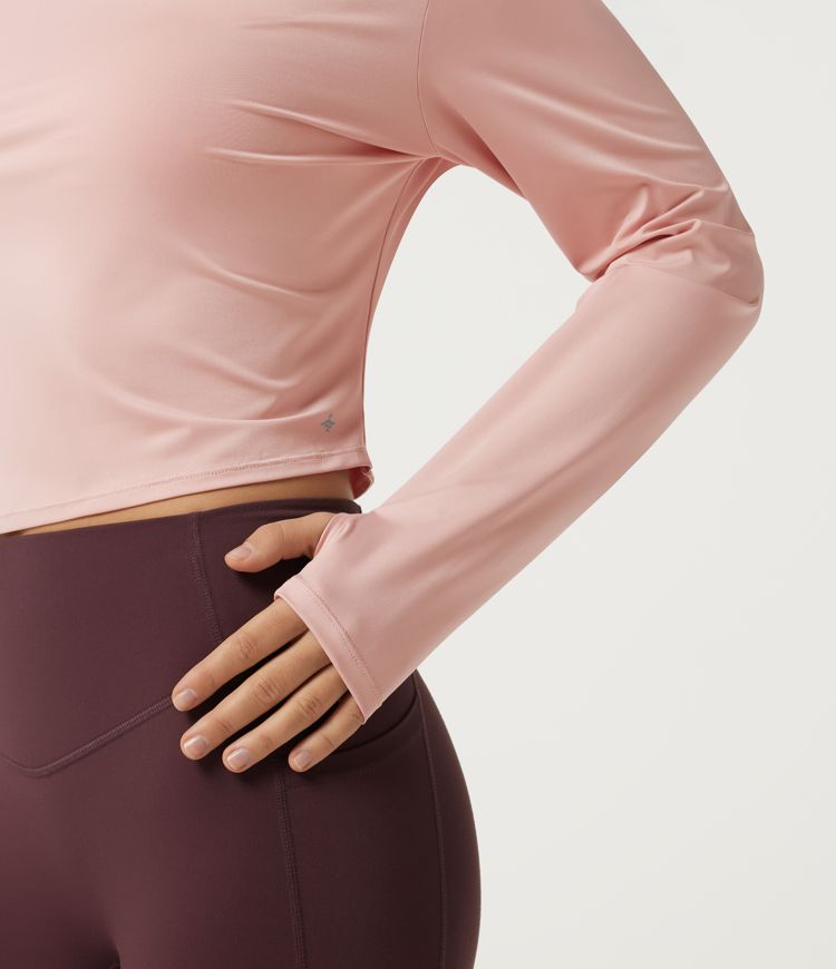 Round Neck Long Sleeve Cut Out Yoga Sports Top Round Neck Long Sleeve Cut Out Yoga Sports Top