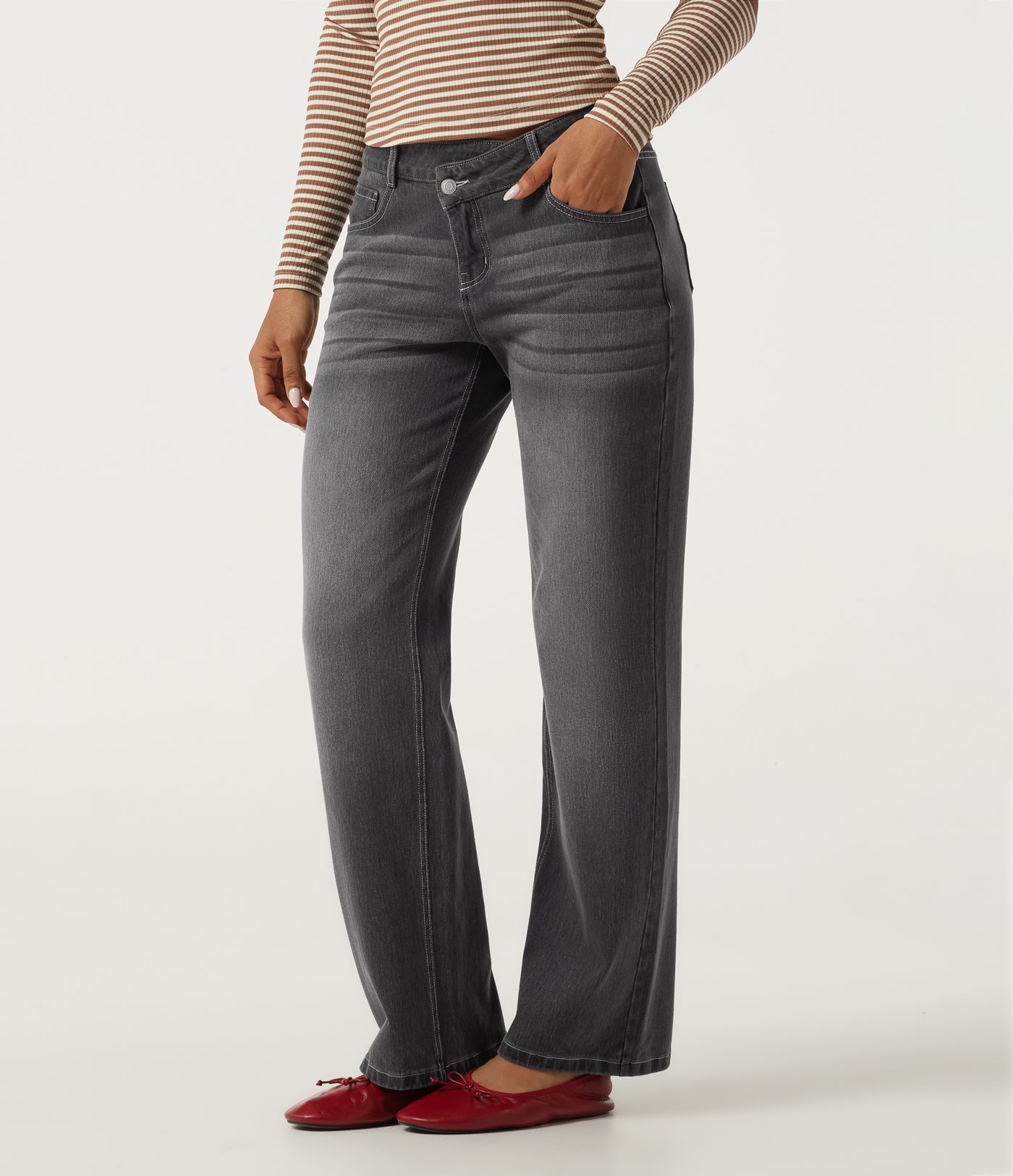 Halara Flex™ Asymmetric Low Rise Straight Leg Casual Jeans with Pockets Halara Flex™ Asymmetric Low Rise Straight Leg Casual Jeans with Pockets