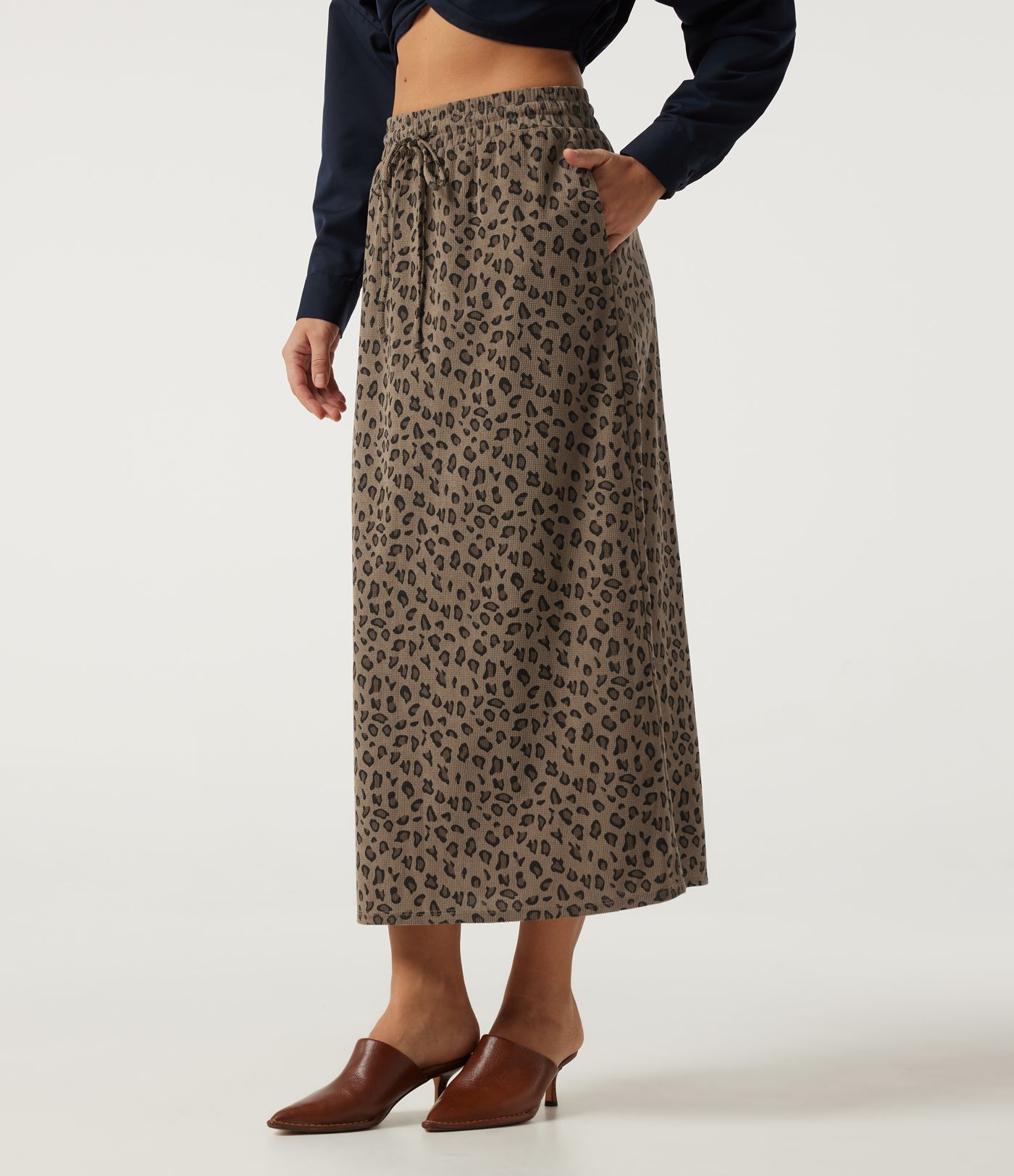 High Waisted Drawstring Leopard Print A-Line Casual Midi Skirt with Pockets