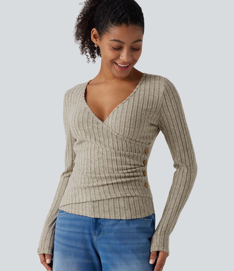 Lässiges, gerafftes Top aus geripptem Strick mit V-Ausschnitt, langen Ärmeln und asymmetrischem Wickeldesign - slim fit Lässiges, gerafftes Top aus geripptem Strick mit V-Ausschnitt, langen Ärmeln und asymmetrischem Wickeldesign - slim fit