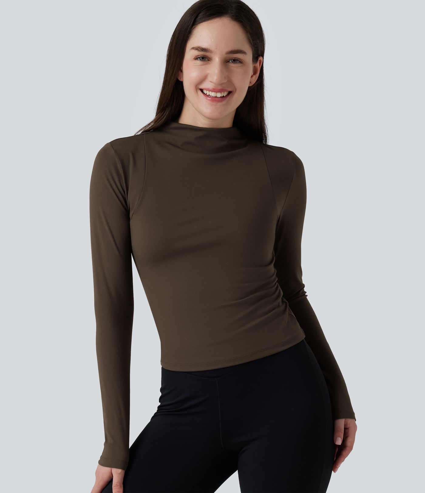 SoftlyZero™ Airy - haut de sport pour yoga à col montant (mock neck), manches longues, technologie InstantCool SoftlyZero™ Airy - haut de sport pour yoga à col montant (mock neck), manches longues, technologie InstantCool