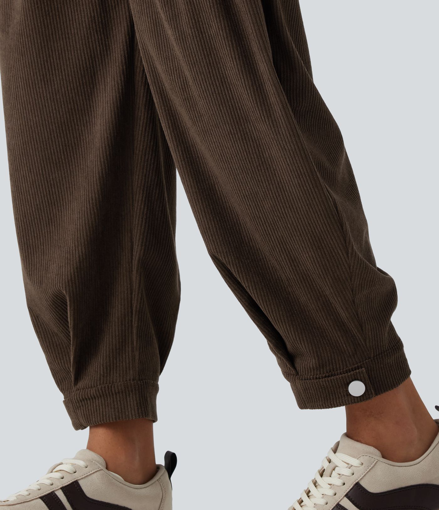 Pantalones jogger casual tipo balloon de pana de talle medio con bolsillos
