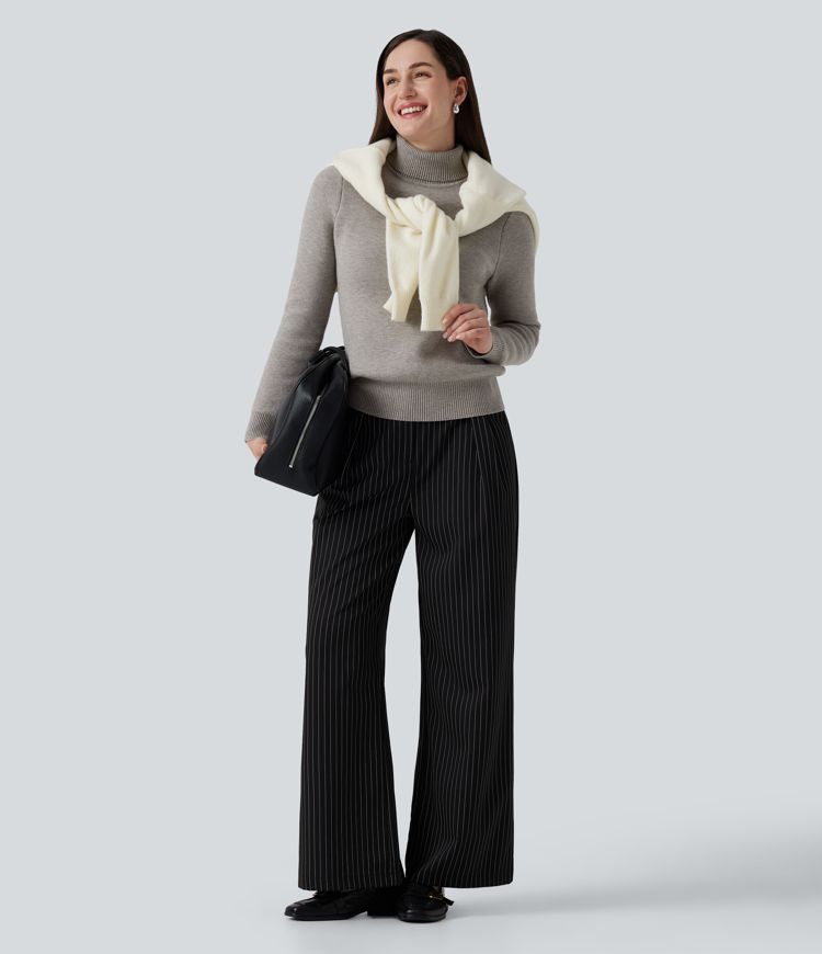 Büro-Pullover mit hohem Kragen und langen Ärmeln Büro-Pullover mit hohem Kragen und langen Ärmeln