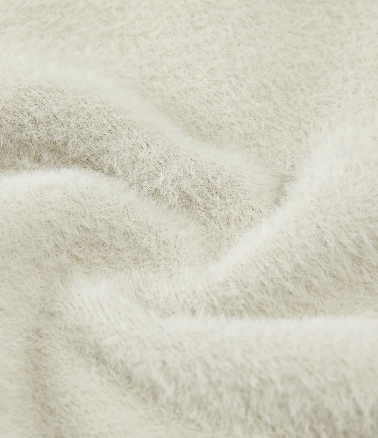 Büro-Pullover mit hohem Kragen und langen Ärmeln Büro-Pullover mit hohem Kragen und langen Ärmeln