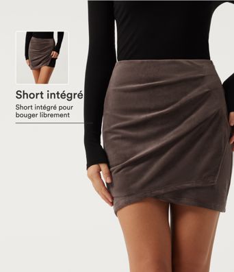 Jupe-short micro mini en velours côtelé taille haute coupe trapèze et froncée