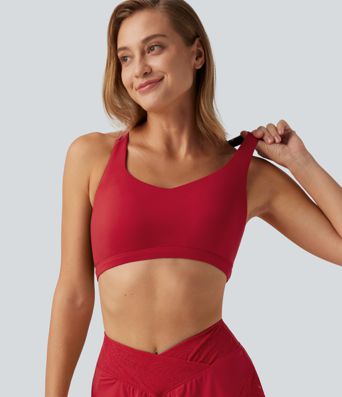 Brassière de yoga SoftlyZero™ Plush à maintien léger, bretelles croisées et coussinets amovibles Brassière de yoga SoftlyZero™ Plush à maintien léger, bretelles croisées et coussinets amovibles