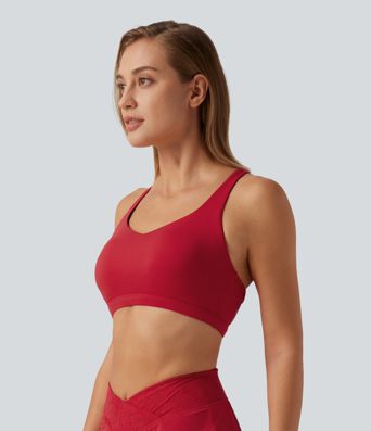 Brassière de yoga SoftlyZero™ Plush à maintien léger, bretelles croisées et coussinets amovibles Brassière de yoga SoftlyZero™ Plush à maintien léger, bretelles croisées et coussinets amovibles