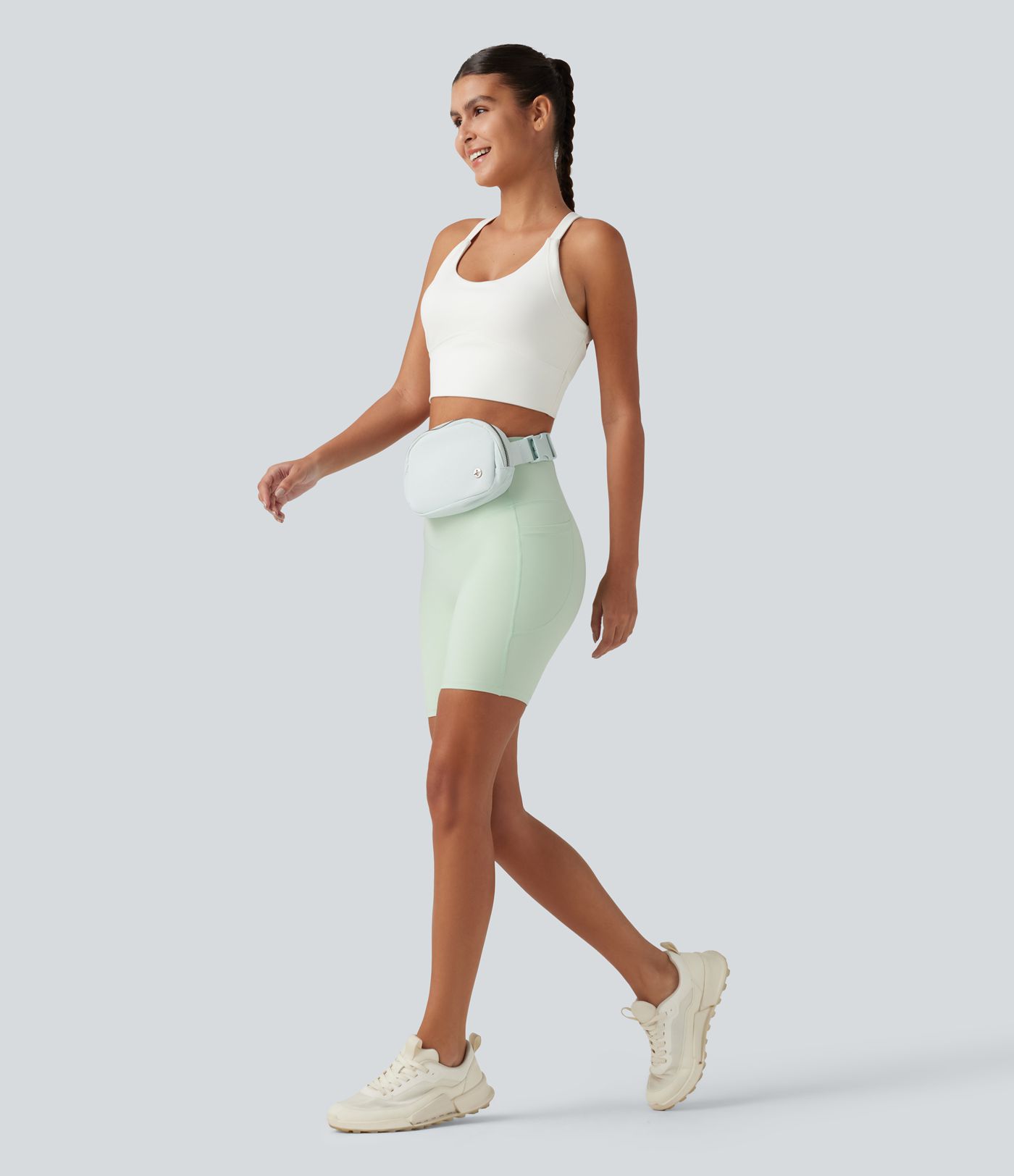 Halara UltraSculpt™ - Formende Biker-Shorts mit hohem Bund, Seitentaschen und Bauchkontrolle - 17,8 cm Halara UltraSculpt™ - Formende Biker-Shorts mit hohem Bund, Seitentaschen und Bauchkontrolle - 17,8 cm