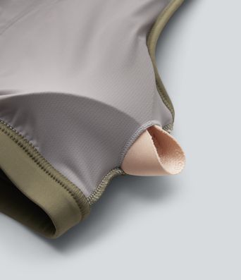 2-teiliges Set mit schulterfreiem, geripptem Lounge-Top mit langen Ärmeln und integriertem BH