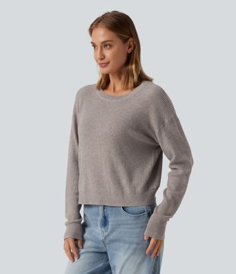 Round Neck Long Sleeve Cut-Out Back Casual Sweater Round Neck Long Sleeve Cut-Out Back Casual Sweater