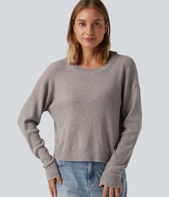 Pull décontracté à col rond, manches longues et découpe au dos
