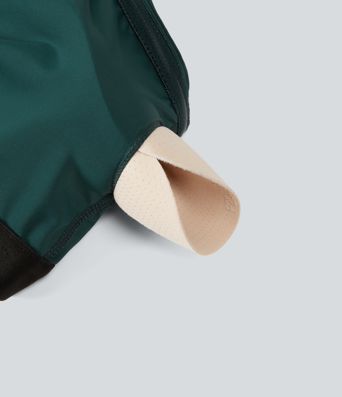 Robe mini moulante sans manches avec fronces, laçage, coussinets amovibles et poches, avec short séparé