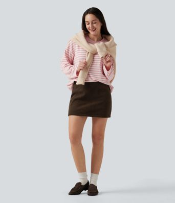 Mini-jupe courte taille haute, coupe évasée (A-line), en velours côtelé doublée polaire, style décontracté, avec short intégré Mini-jupe courte taille haute, coupe évasée (A-line), en velours côtelé doublée polaire, style décontracté, avec short intégré