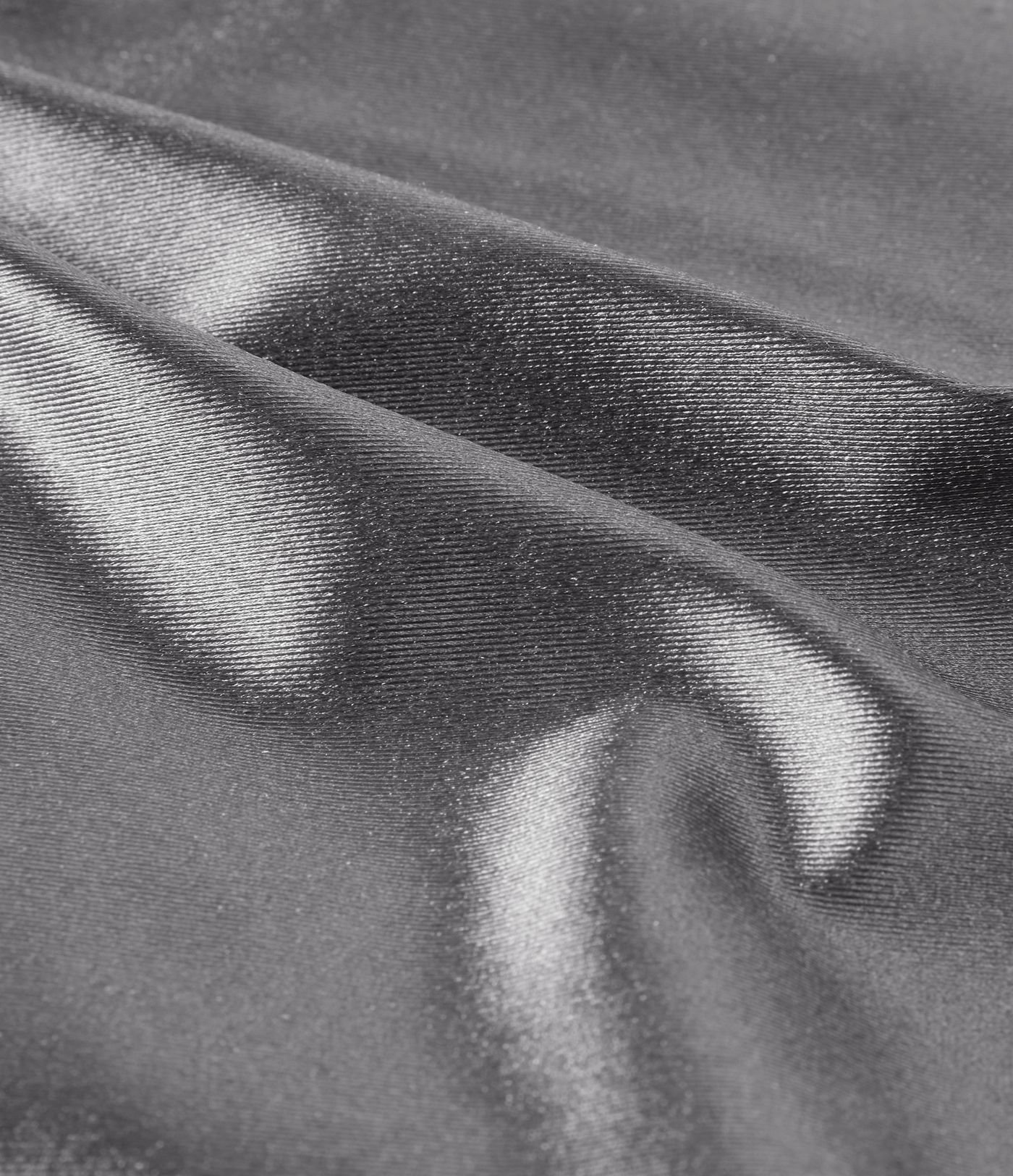 Satin-Shorts mit hoher Taille, 3" und Taschen Satin-Shorts mit hoher Taille, 3" und Taschen