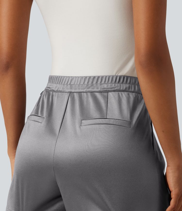 Satin-Shorts mit hoher Taille, 3" und Taschen Satin-Shorts mit hoher Taille, 3" und Taschen