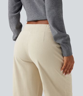 Lässige Cordhose mit mittelhohem Bund, Seitentaschen und geradem Bein Lässige Cordhose mit mittelhohem Bund, Seitentaschen und geradem Bein