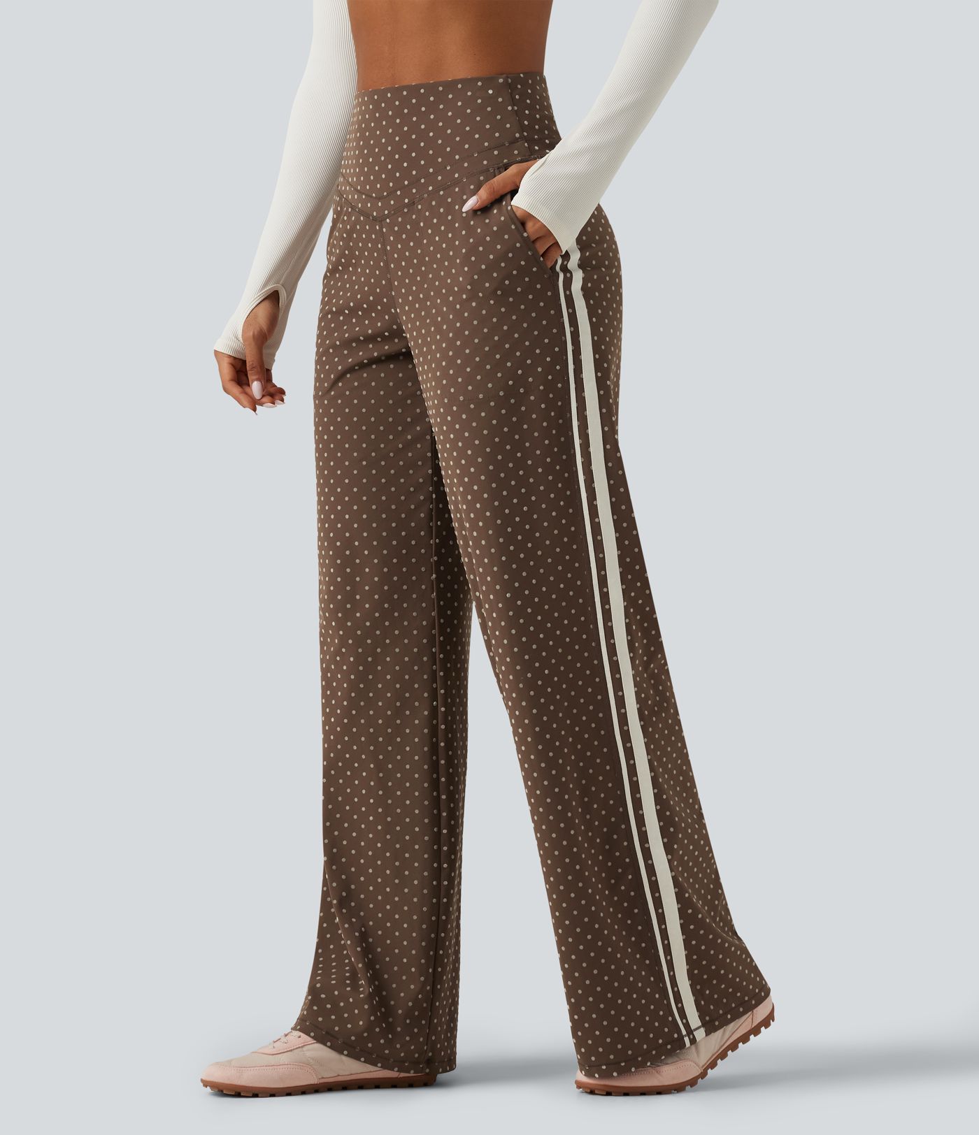 Halara UltraSculpt™ pantalones de yoga flocados de talle alto con control abdominal en forma de V, pierna recta, estampado de lunares y bolsillos Halara UltraSculpt™ pantalones de yoga flocados de talle alto con control abdominal en forma de V, pierna recta, estampado de lunares y bolsillos