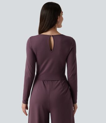 Jumpsuit með kringlóttum hálsmáli, löngum ermum, víðum fótleggjum og vösum – Easy Peezy útgáfa