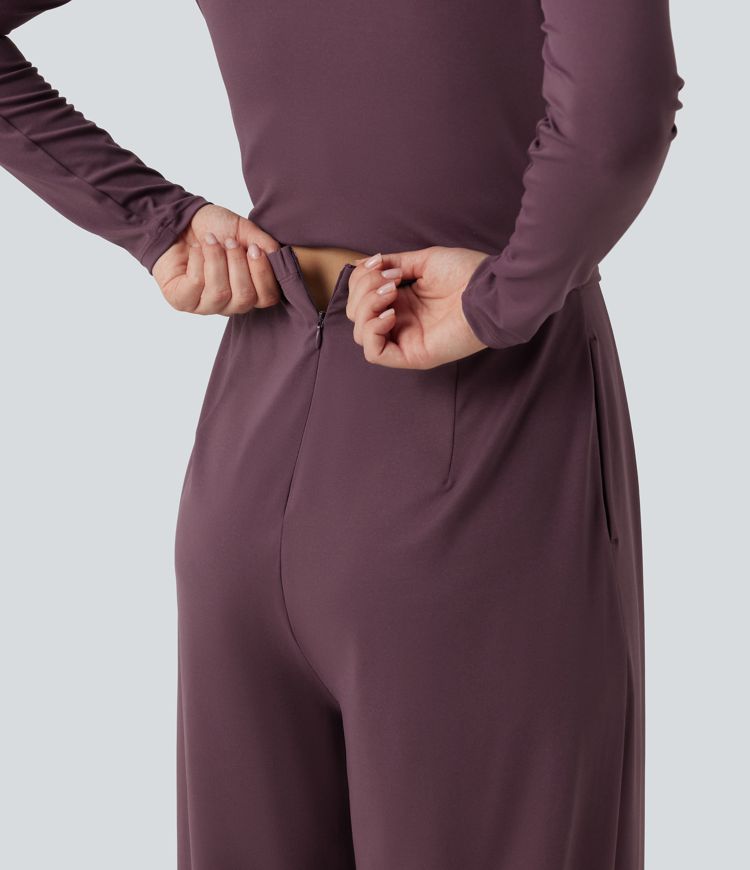 Jumpsuit með kringlóttum hálsmáli, löngum ermum, víðum fótleggjum og vösum – Easy Peezy útgáfa