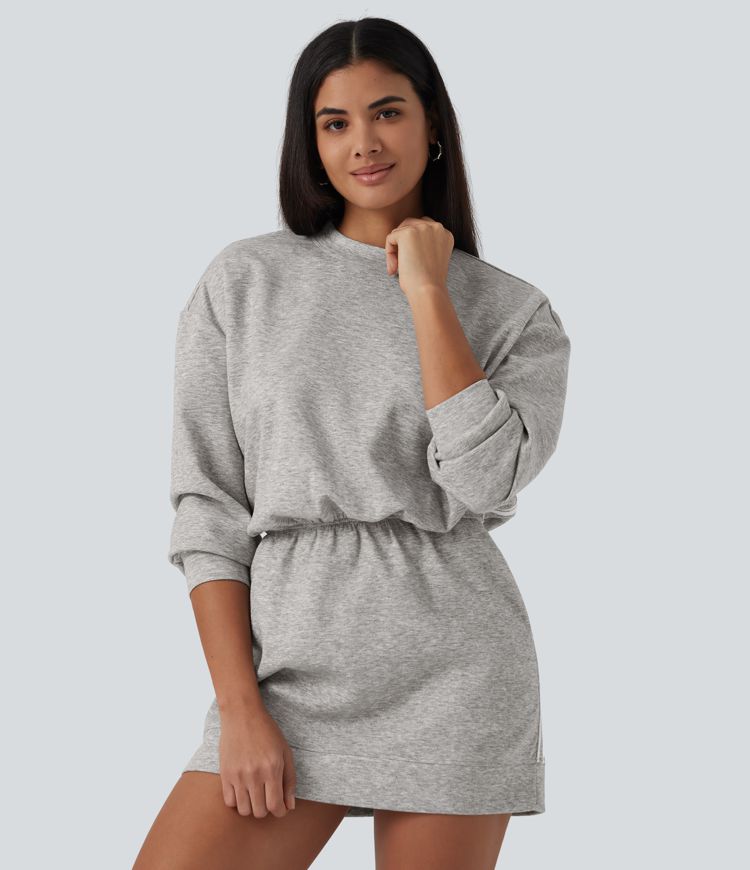 Fog Gray Lässiges Sweatshirt-Minikleid mit Rundhalsausschnitt, Seitentaschen und überschnittenen Schultern / 1
