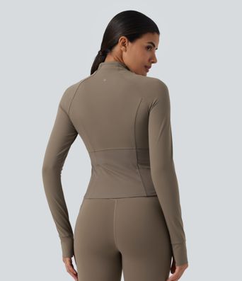 Veste de yoga Halara UltraSculpt™ effet frais InstantCool à col montant, manches raglan, passe-pouces et ourlet arrondi avec poches Veste de yoga Halara UltraSculpt™ effet frais InstantCool à col montant, manches raglan, passe-pouces et ourlet arrondi avec poches