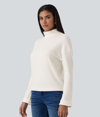 Casual-Top mit hohem Kragen und langen Ärmeln Casual-Top mit hohem Kragen und langen Ärmeln