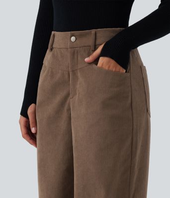 Lässige Cordhose mit mittelhohem Bund, mehreren Taschen und geradem Bein Lässige Cordhose mit mittelhohem Bund, mehreren Taschen und geradem Bein