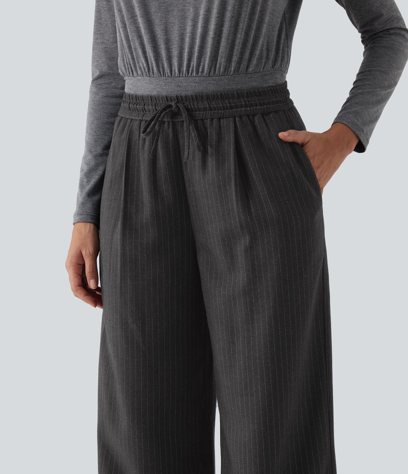 Pantalon baggy à rayures taille mi-haute, cordon de serrage et poches Pantalon baggy à rayures taille mi-haute, cordon de serrage et poches