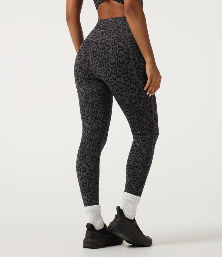 Halara UltraSculpt™ Extra Heat Leopard Print High Waisted Tummy Control Fleece Workout Leggings with Pockets