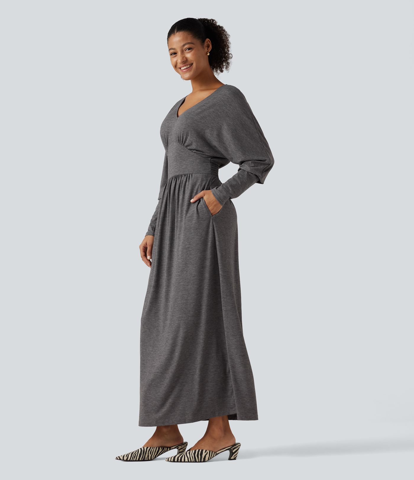 V Neck Long Sleeve Ruched Maxi Casual Dress with Pockets