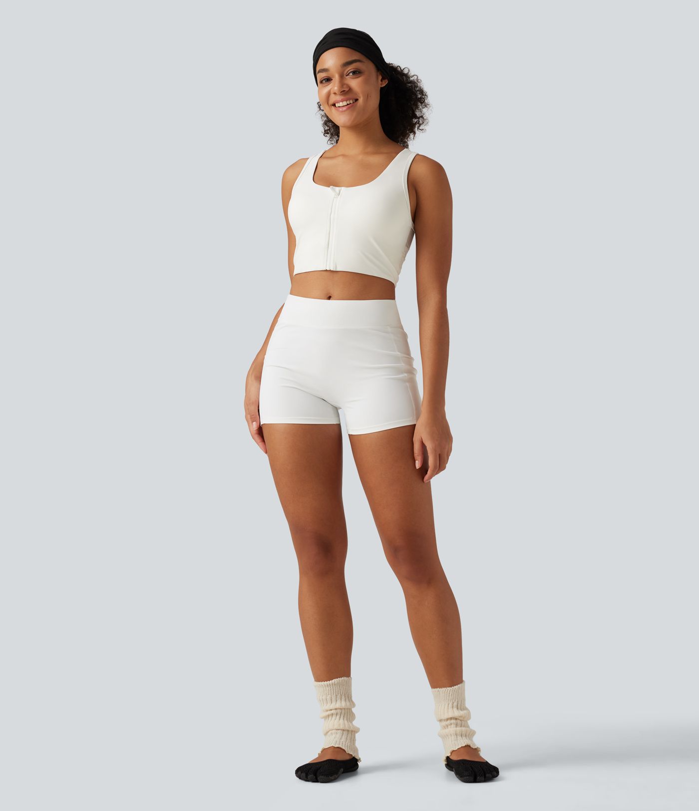 U Neck Zipper Contrast Mesh Back Cropped Yoga Tank Top with Built-in Bra and Pocket