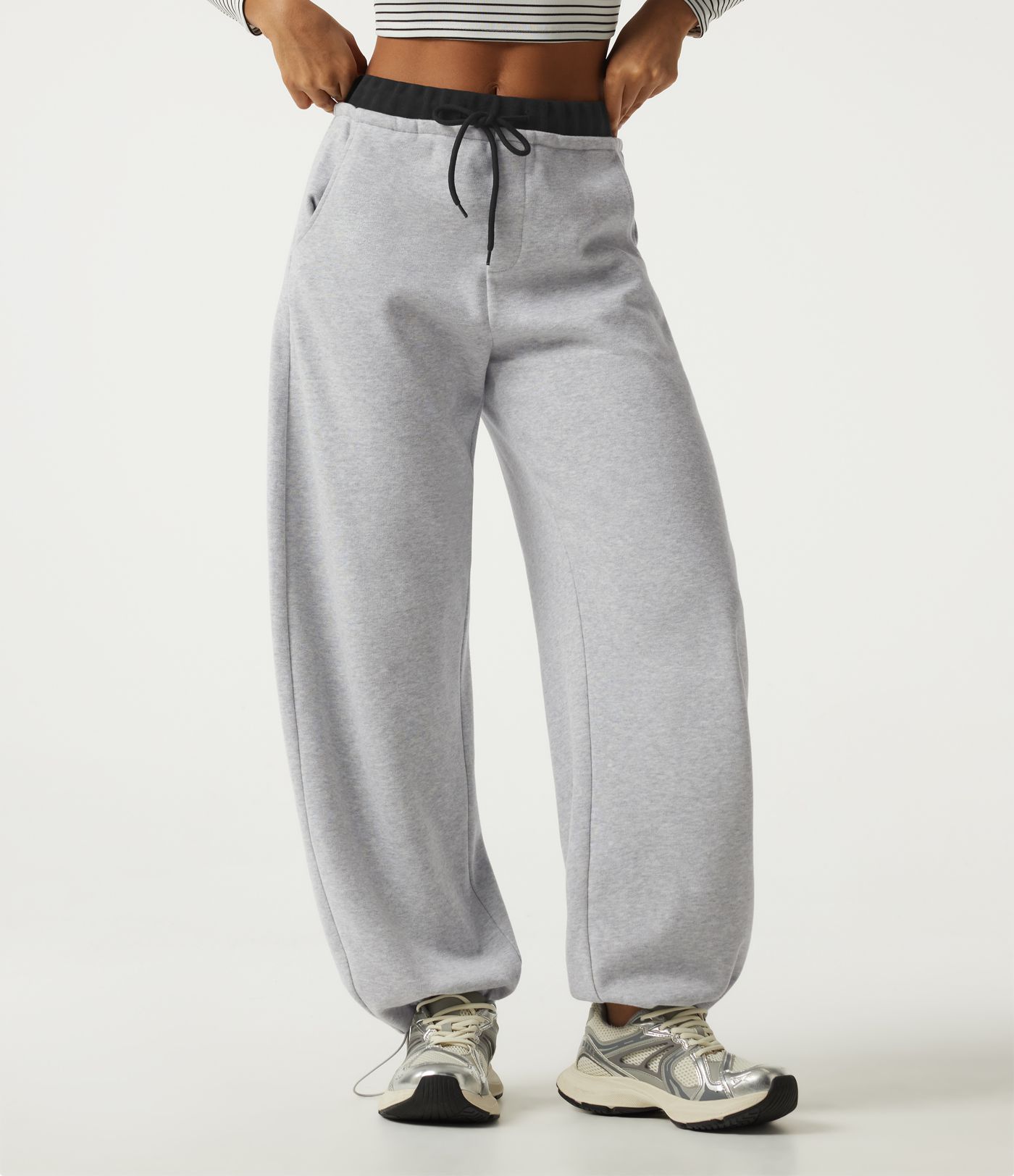 Mid Rise Drawstring Barrel Leg Fleece Casual Cotton Sweatpants with Pockets Mid Rise Drawstring Barrel Leg Fleece Casual Cotton Sweatpants with Pockets