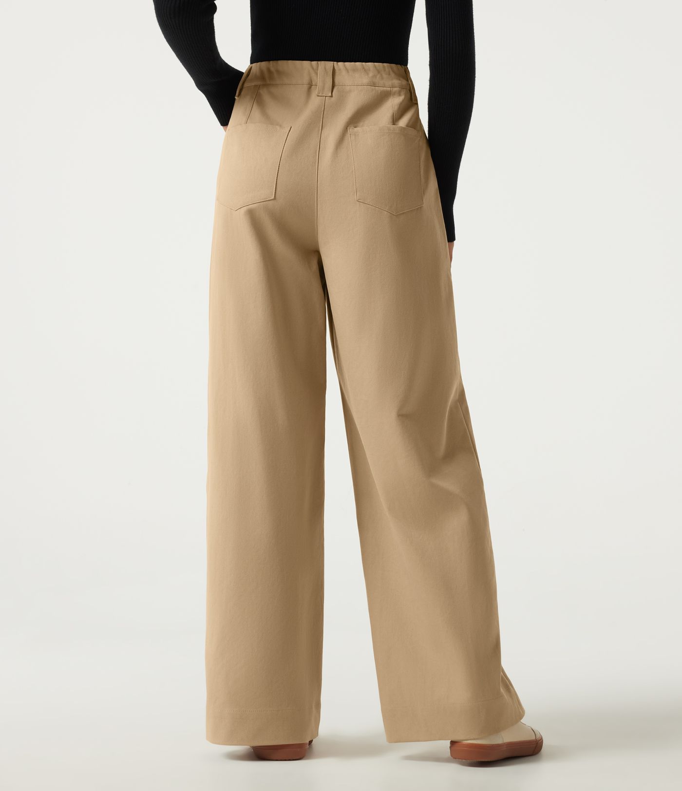 Lässige Hose mit hohem Bund, geradem Bein und Taschen Lässige Hose mit hohem Bund, geradem Bein und Taschen