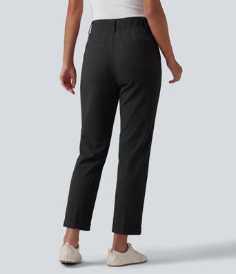 Schmal zulaufende Golfhose aus Krepp mit hohem Bund und Seitentaschen Schmal zulaufende Golfhose aus Krepp mit hohem Bund und Seitentaschen