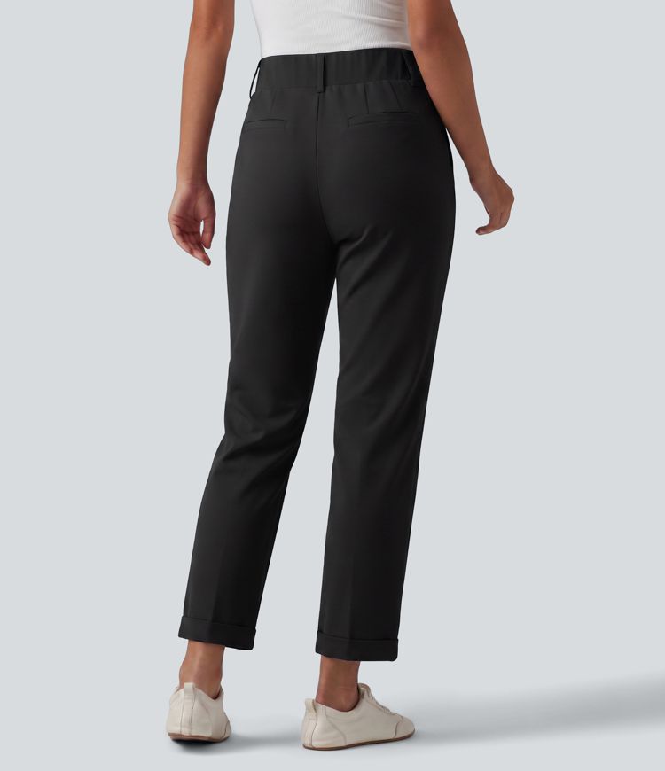 Schmal zulaufende Golfhose aus Krepp mit hohem Bund und Seitentaschen Schmal zulaufende Golfhose aus Krepp mit hohem Bund und Seitentaschen