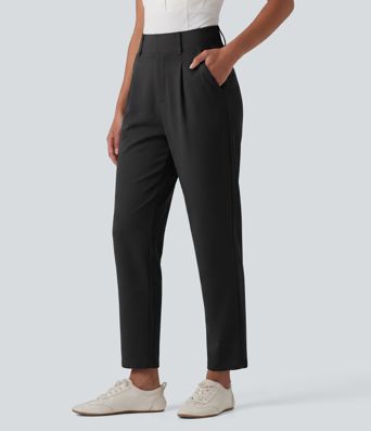 Schmal zulaufende Golfhose aus Krepp mit hohem Bund und Seitentaschen Schmal zulaufende Golfhose aus Krepp mit hohem Bund und Seitentaschen