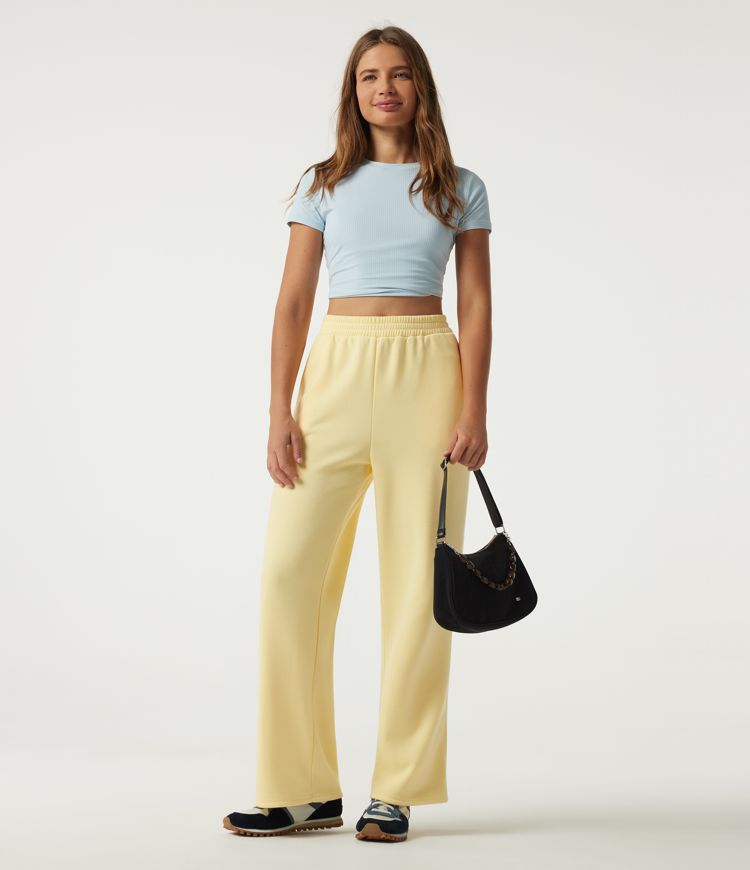 High Waisted Wide Leg Fleece Casual Sweatpants with Pockets High Waisted Wide Leg Fleece Casual Sweatpants with Pockets