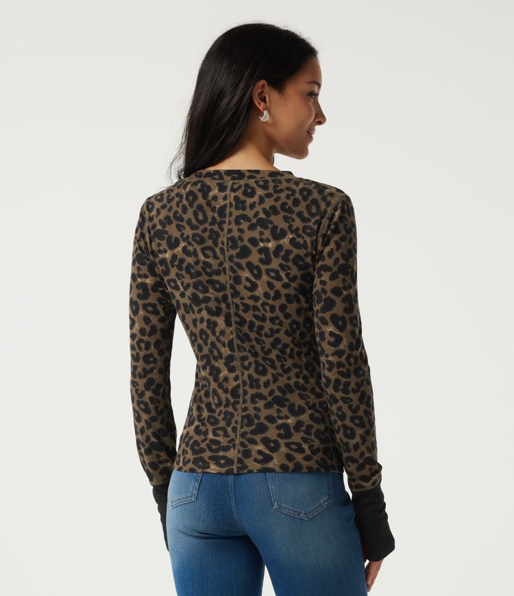 Round Neck Leopard Print Long Sleeve Casual T-Shirt with Thumbholes Round Neck Leopard Print Long Sleeve Casual T-Shirt with Thumbholes