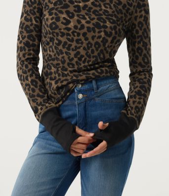 Round Neck Leopard Print Long Sleeve Casual T-Shirt with Thumbholes Round Neck Leopard Print Long Sleeve Casual T-Shirt with Thumbholes