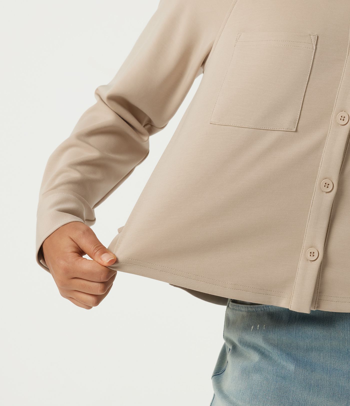 Freizeitjacke mit Stehkragen, langen Ärmeln und Taschen Freizeitjacke mit Stehkragen, langen Ärmeln und Taschen
