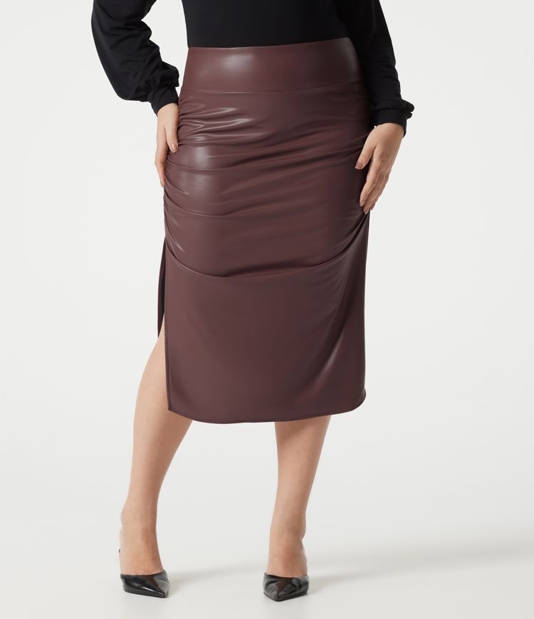Plus Size High Waisted Tummy Control Ruched Curved Hem 2-in-1 Fleece PU Leather Midi Casual Skirt