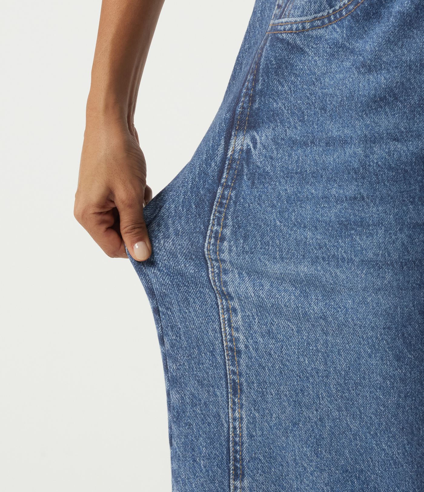 Mid Rise Barrel Leg Casual Cotton Jeans with Pockets Mid Rise Barrel Leg Casual Cotton Jeans with Pockets