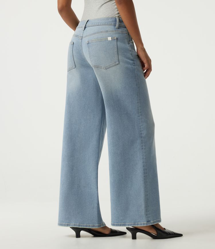 Low Rise Ripped Wide Leg Casual Jeans with Pockets Low Rise Ripped Wide Leg Casual Jeans with Pockets