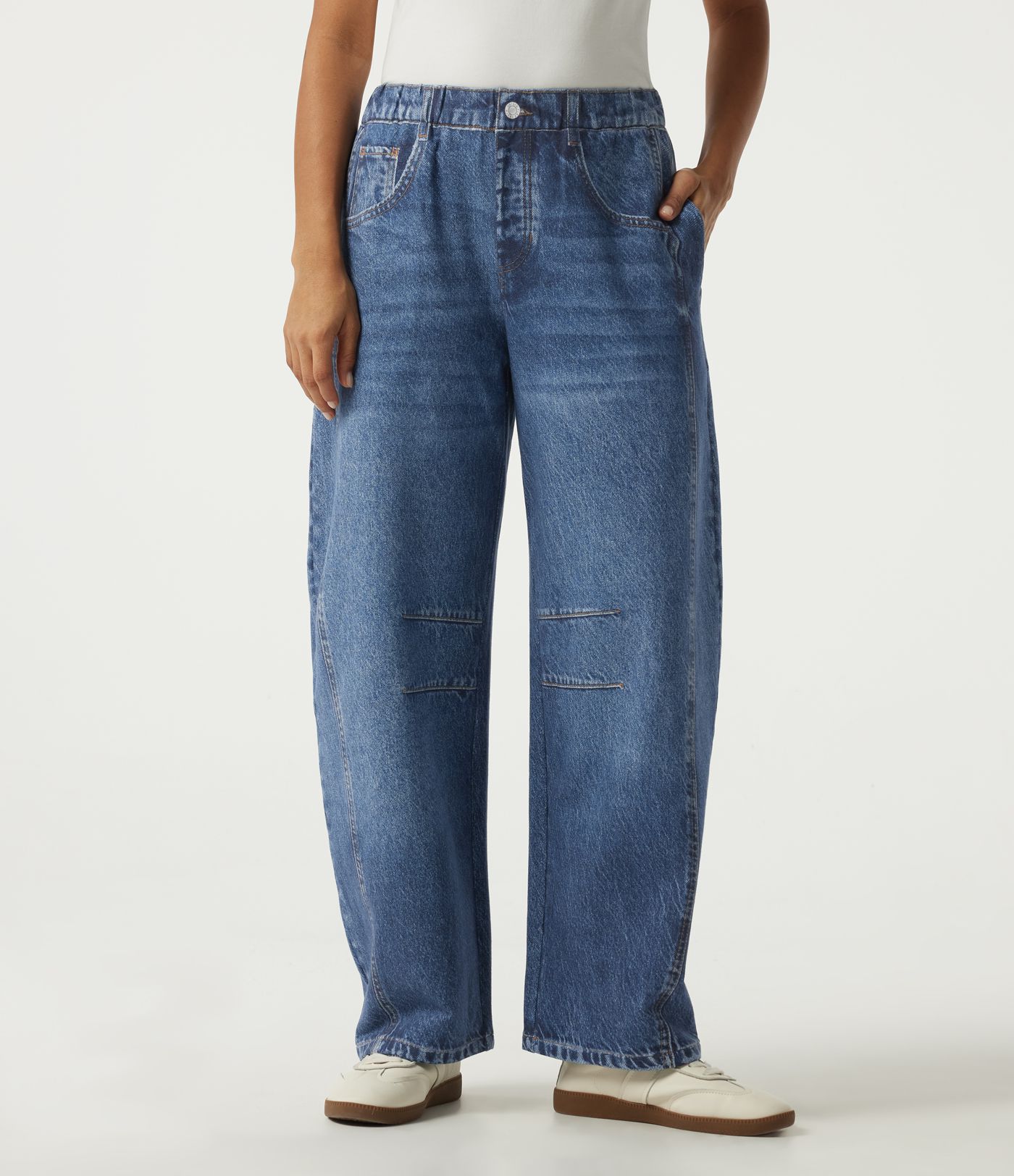 Mid Rise Barrel Leg Casual Cotton Jeans with Pockets Mid Rise Barrel Leg Casual Cotton Jeans with Pockets