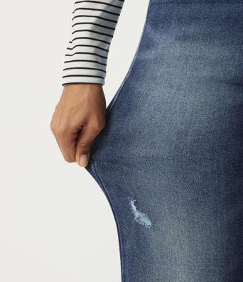 Mid Rise Straight Leg Asymmetric Casual Jeans with Pockets Mid Rise Straight Leg Asymmetric Casual Jeans with Pockets