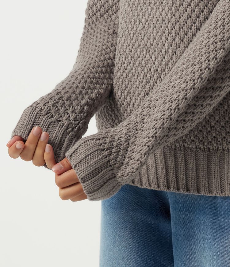 Round Neck Dropped Shoulder Long Sleeve Work Sweater Round Neck Dropped Shoulder Long Sleeve Work Sweater